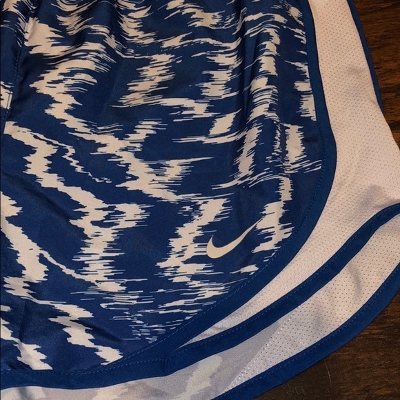 Nike shorts size XS EUC - Picture 2 of 5